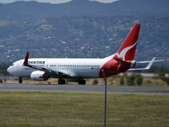 Boeing 737-800 (VH-VZE)