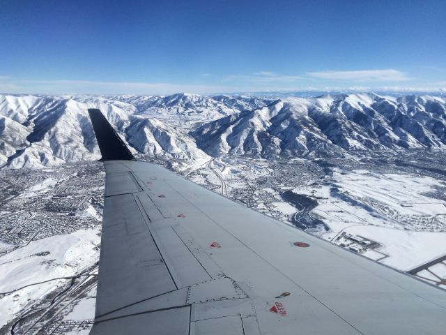 Canadair Regional Jet CRJ-200 — - On approach into SLC from TWF.