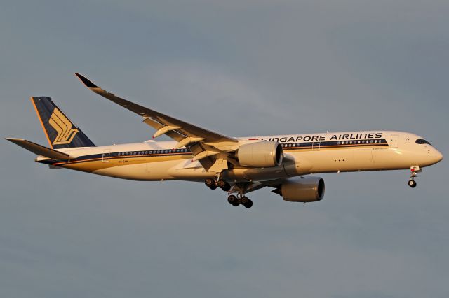 Airbus A350-900 (9V-SMN)