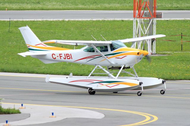 Cessna Skylane (C-FJBI)