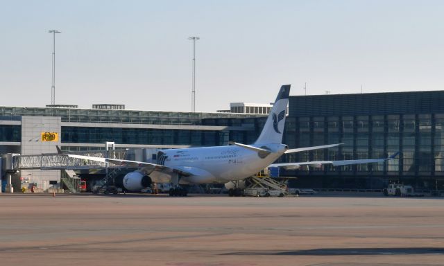 Airbus A330-200 (EP-IJA) - Iran Air Airbus A330-243 EP-IJA in Stockholm Arlanda 