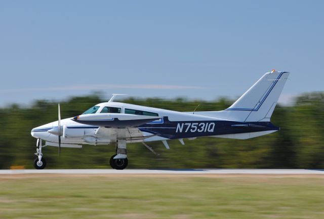 Cessna 310 (N7531Q)