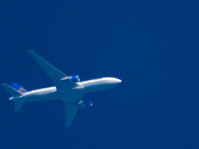 Boeing 777-200 (N229UA) - UAL2674br /EWR-LAXbr /06/13/22