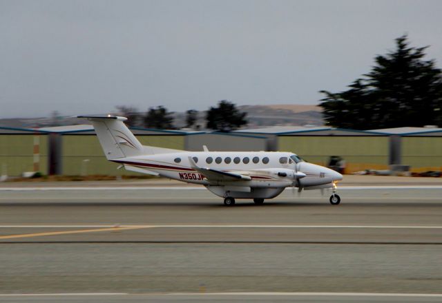 Beechcraft Super King Air 350 (N350JW) - KMRY -1998 RAYTHEON AIRCRAFT COMPANY/Falcon Air Services B300 departing Monterey June 24th, 2015.