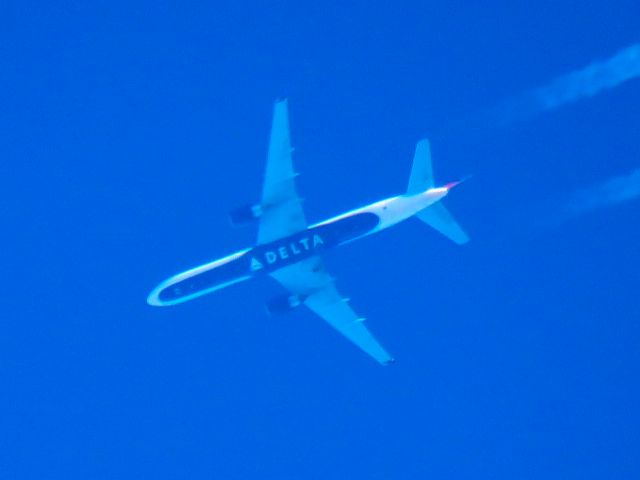 Boeing 757-200 (N6706Q)
