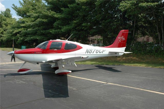 Cirrus SR-22 (N876CP)