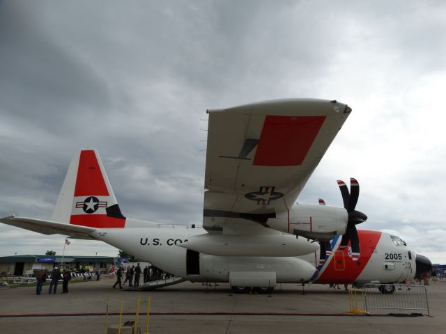 Lockheed C-130 Hercules (2005) - Lockheed Martin HC-130J Hercules (L-382) / US COAST GUARD 2005