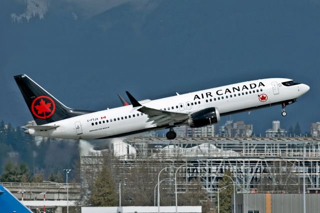 Boeing 737 MAX 8 (C-FTJV) - Air Canada's first B737-8MAX.