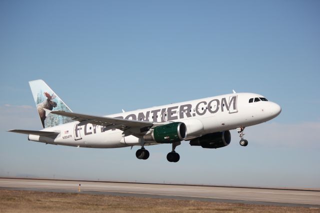 Airbus A319 (N954FR) - Departing runway 8