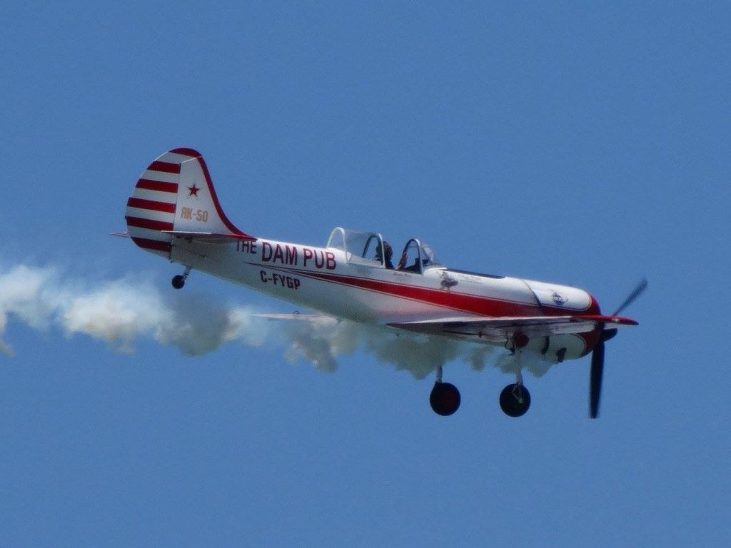YAKOVLEV Yak-50 (C-FYGP)