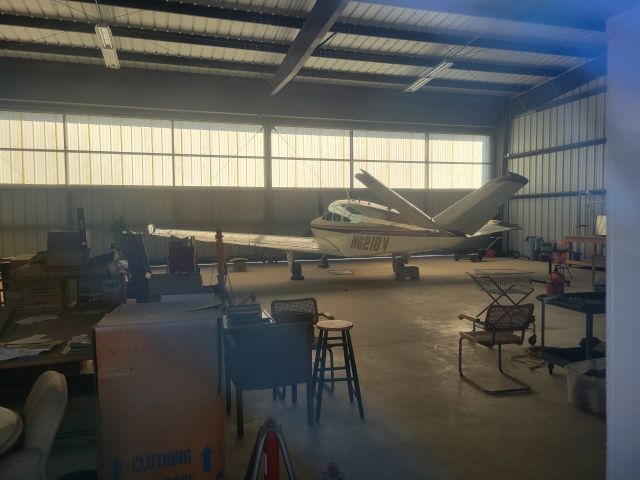 Beechcraft 35 Bonanza (N6218V)
