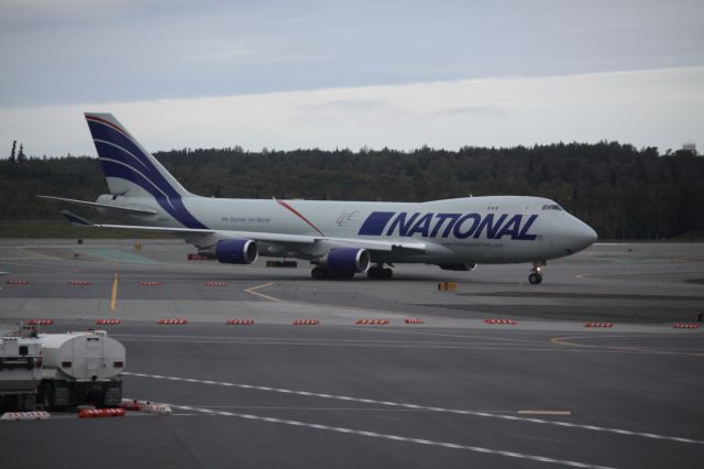 Boeing 747-200 (N537CA)