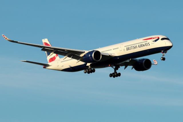 Airbus A350-900 (G-XWBF) - 'Speedbird 50 Golf' inbound to 22L