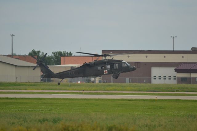 Sikorsky S-70 — - UH-60 landing in Sioux Falls SD on 6-12-15