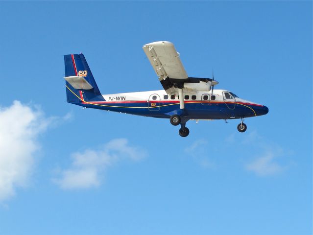 De Havilland Canada Twin Otter (PJ-WIN) - Landing at Princess Juliana, Sint Maarten - December 24, 2011