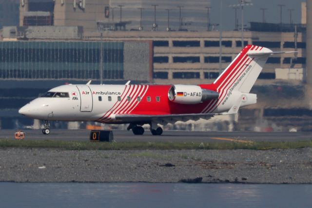 Canadair Challenger (D-AFAD) - 'Red Angel 4296' departing to Teterboro