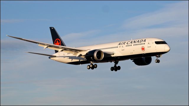 Boeing 787-9 Dreamliner (C-FVND) - BOE585 on final to Rwy 16R to complete a B2 flight on 2.17.19. (ln 812 / cn 38361).