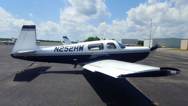 Mooney M-20 Turbo (N252HW)