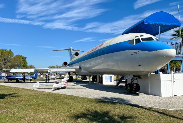 BOEING 727-200 (N265FE)