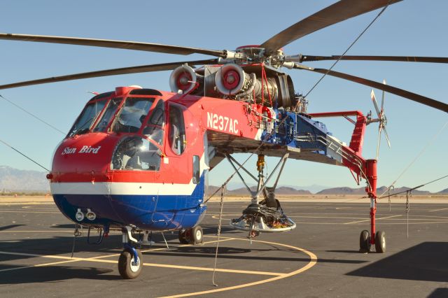 Sikorsky CH-54 Tarhe (N237AC) - Erickson Air-Crane