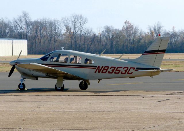 Piper Cherokee (N8353C) - At Downtown Shreveport. 1976 Piper PA-28R-200 
