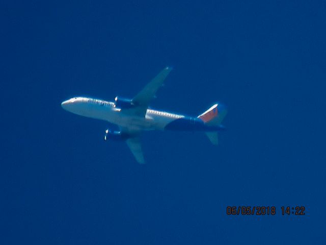 Airbus A320 (N229NV)