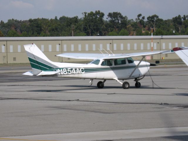 Cessna Skyhawk (N854AC) - Parked at Fullerton