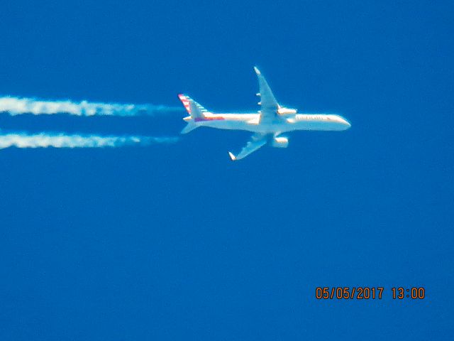 Boeing 757-200 (N942UW)