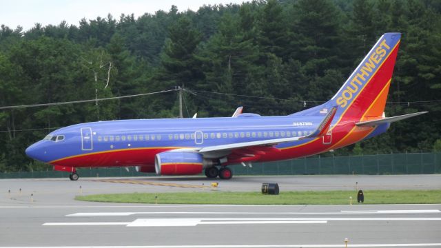 Boeing 737-700 (N487WN)