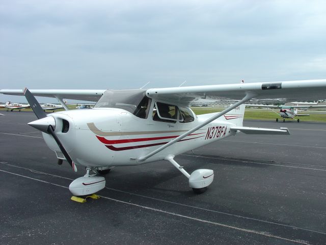 Cessna Skyhawk (N378FA) - The ramp at KSGJ after flying up from KORL. Circa 2003