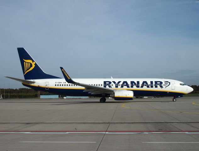 Boeing 737-800 (EI-EBW)