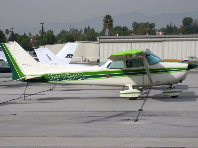Cessna Skyhawk (N21809) - Parked at Fullerton