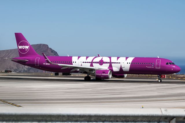 Airbus A321 (TF-MOM) - TENERIFE SURbr /02/05/2015