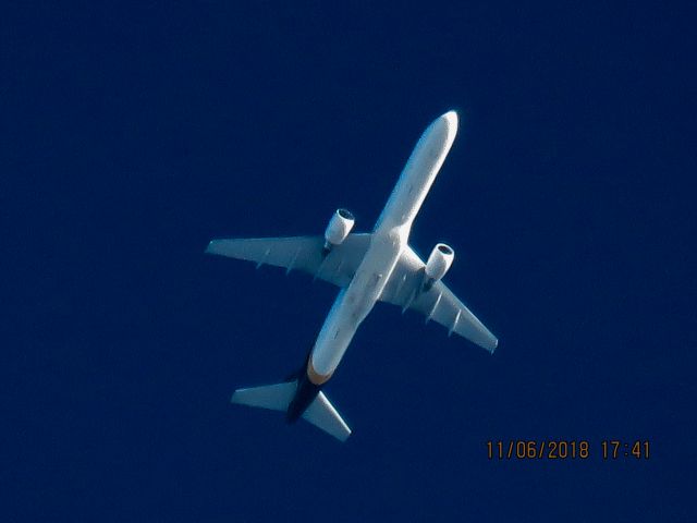 Boeing 757-200 (N423UP)