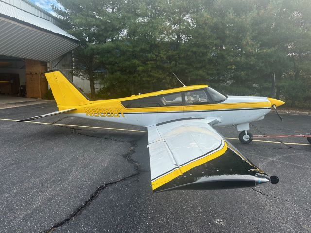 Piper PA-24 Comanche (N800BY)