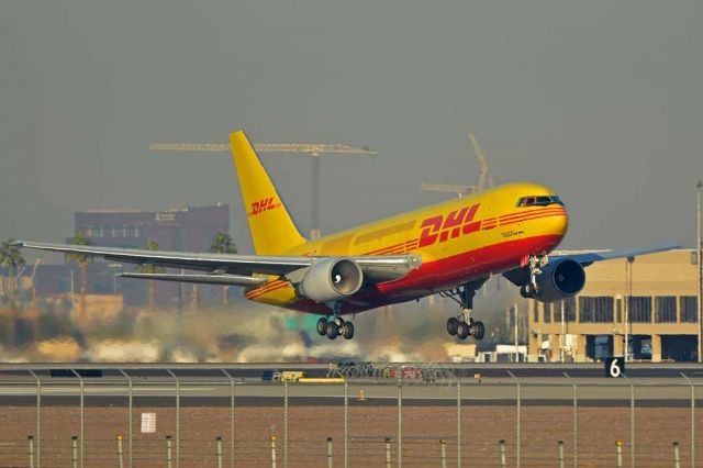 BOEING 767-200 (N656GT) - DHL Boeing 767-281F N656GT at Phoenix Sky Harbor on January 12, 2018.