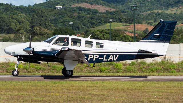 Beechcraft Baron (58) (PP-LAV)