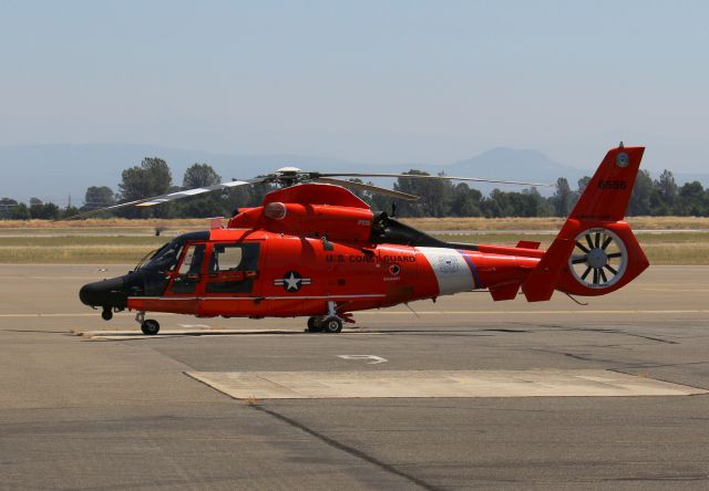 Aerospatiale Dauphin 2 (SA-365C) — - KRDD - "Humboldt Bay" 6556 US Coast Guard in for lunch at Redding - I dont see too many Coasties at Redding - cool to capture Humboldt Bay Bigfoot Chopper on the ground.