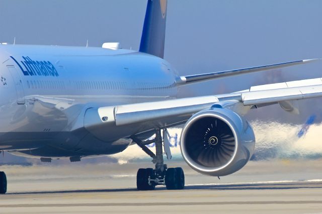 Airbus A350-900 (D-AIXA)