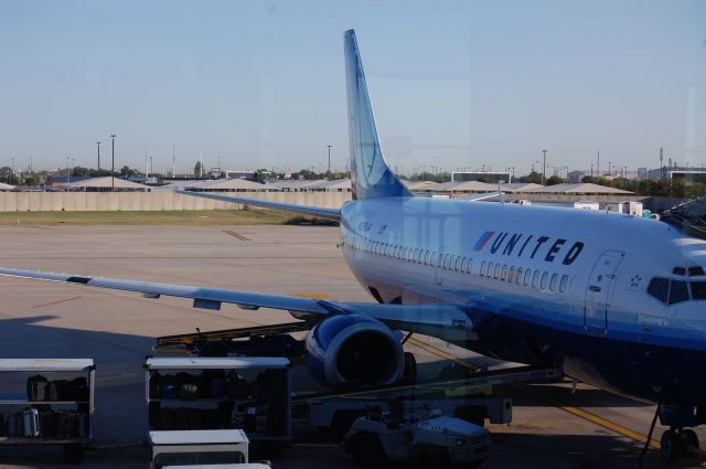 BOEING 737-300 (N379UA) - Taken on 9/29/2009