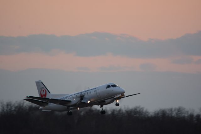 Saab 340 (JA02HC) - Nov.17.2016br /Nikon D7100 / SIGMA DG 50-500mm 1:4.5-6.3 APO HSMbr /1/125 F6.3 ISO400 500mm Fine DX Format 4496×3000