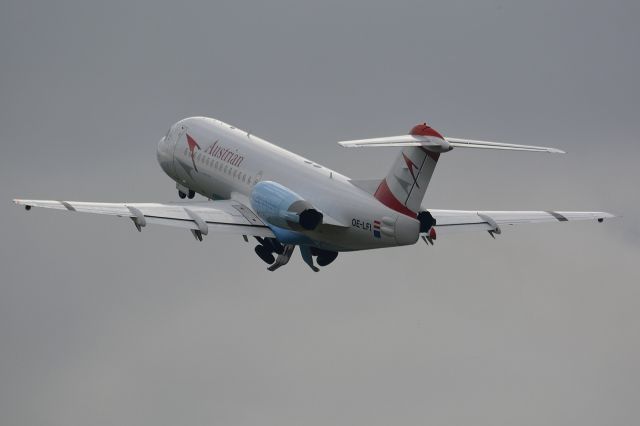 Fokker 70 (OE-LFI)