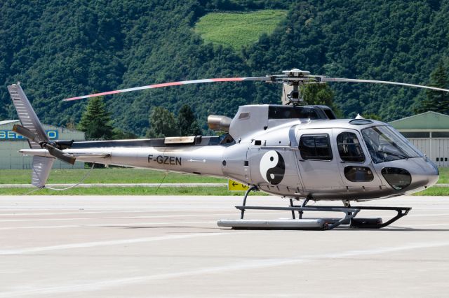 Eurocopter AS-350 AStar (F-GZEN)