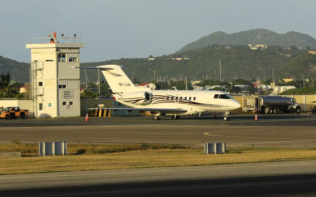 Hawker Beechcraft 4000 (OY-JJK)