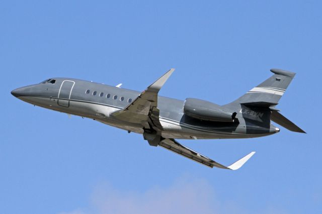 Dassault Falcon 2000 (LX-EVM)