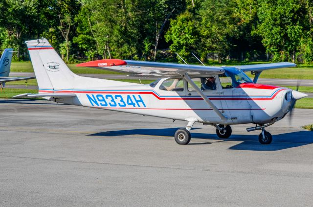 Cessna Skyhawk (N9334H)