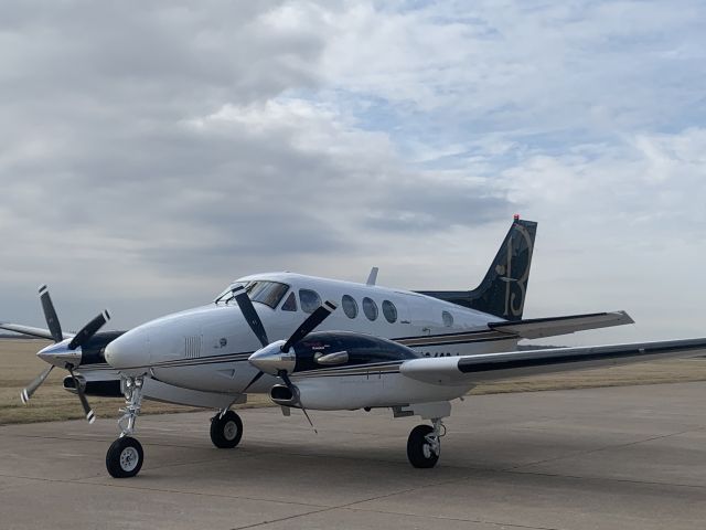 Beechcraft King Air 90 (N640RJ)