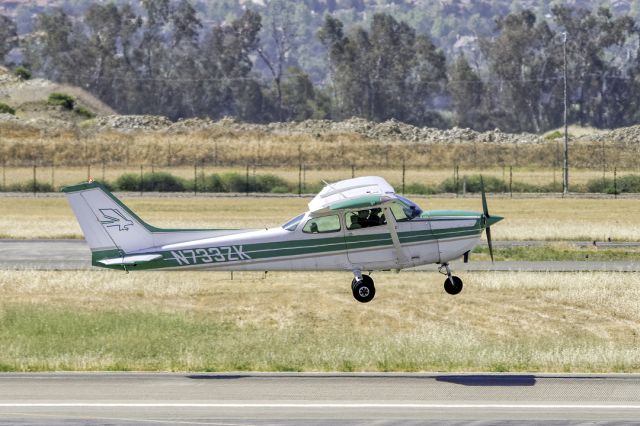 Cessna Skyhawk (N733ZK) - Cessna 172N at Livermore Municipal Airport (CA). May 2021.