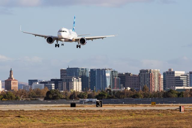 Airbus A321neo (N2017J)