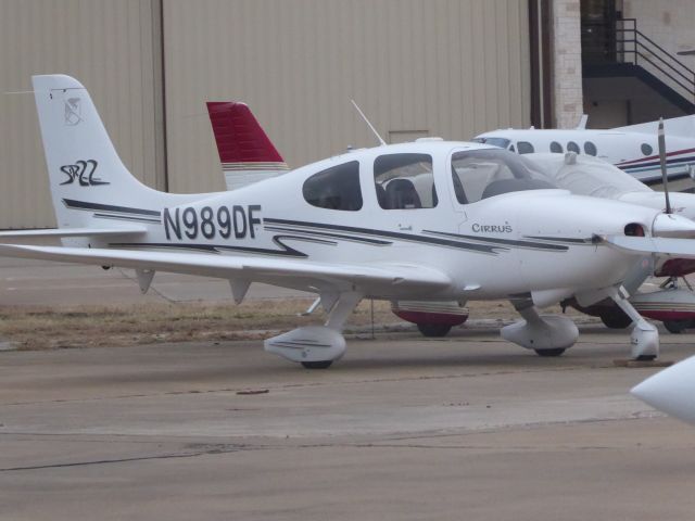 Cirrus SR-22 (N989DF)